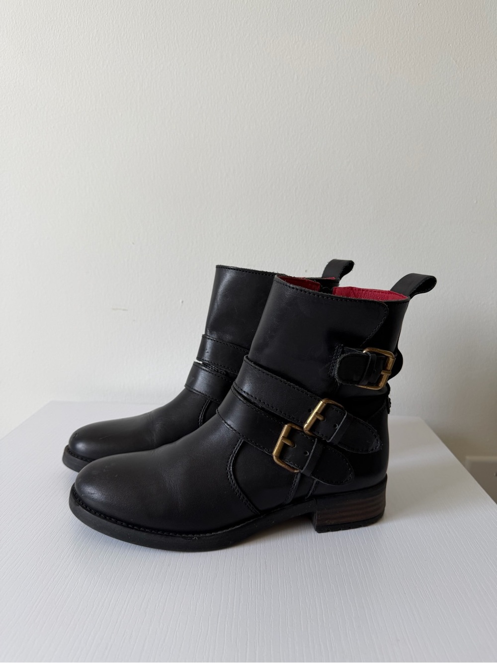 Buffalo London Black Leather Buckle Ankle Boots Side Zip EU 39 / US 8.5